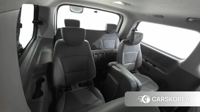 Hyundai The New Grand Starex id 4543364 из Кореи 18