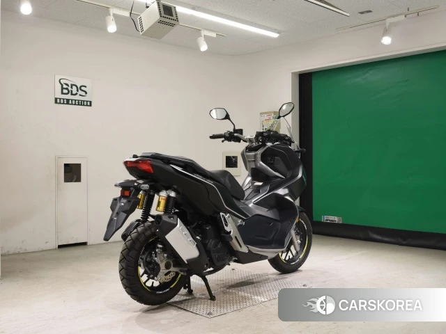 Проданный Honda ADV150 2019 из Японии, фото 2