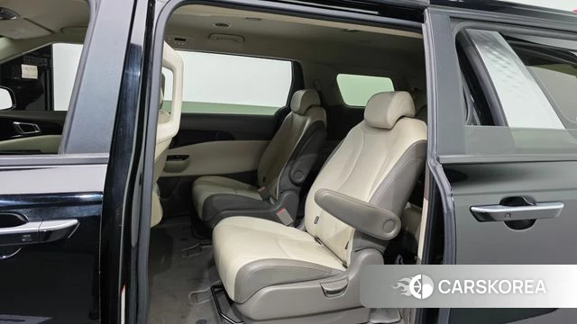 Kia Carnival 4th generation id 4283580 из Кореи 18