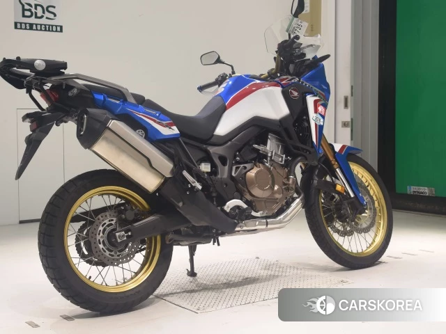 Проданный Honda CRF1000L AFRICA TWIN 2019 из Японии