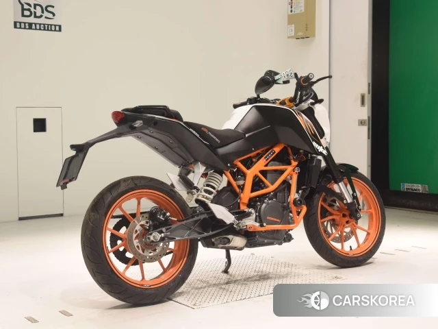 Проданный KTM 390 DUKE 2014 из Японии, фото 2