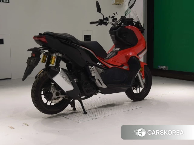 Проданный Honda ADV150 id 4176474 из Японии, фото 2