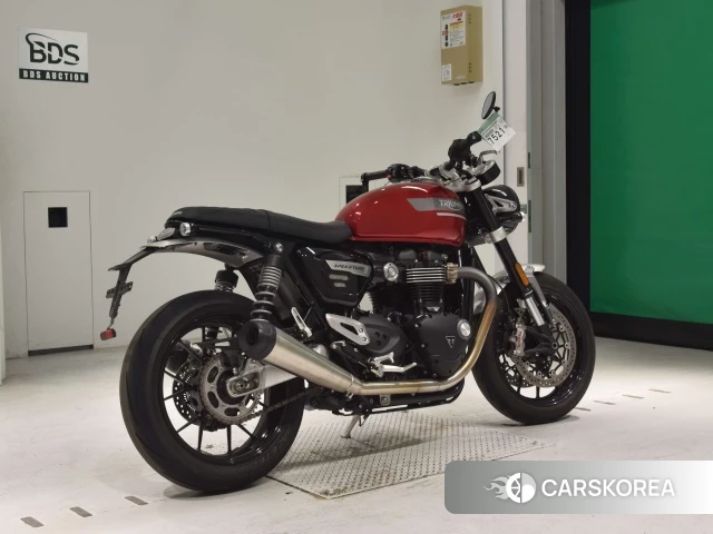 Проданный Triumph SPEED TWIN 2022 из Японии, фото 2