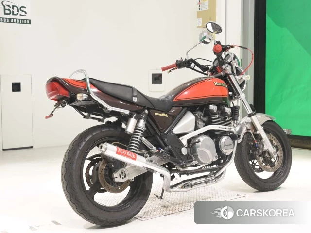 Проданный Kawasaki ZEPHYR 400 2010 из Японии