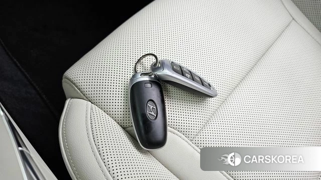 Hyundai The New Grandeur IG id 4731320 из Кореи 18