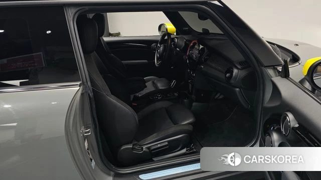Mini Cooper Electric id 4506987 из Кореи 18