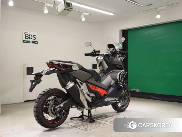 Проданный Honda X-ADV 750 id 4176052 из Японии, фото 2