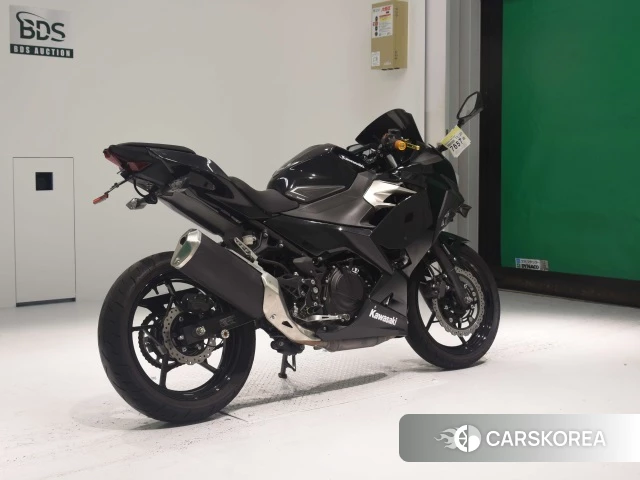 Проданный Kawasaki NINJA 400 2020 из Японии, фото 2