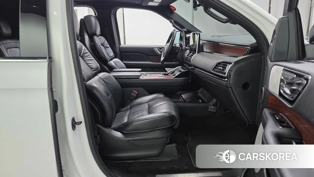 Lincoln Navigator 4th generation id 4464409 из Кореи 18