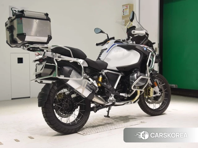 Проданный BMW R1250GS ADVENTURE 2022 из Японии, фото 2