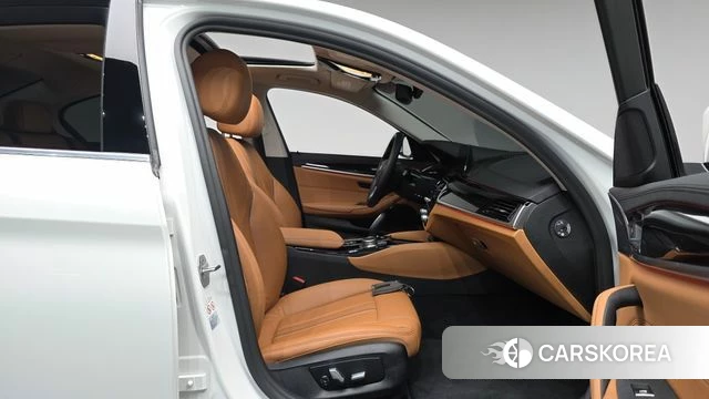BMW 5 Series (G30) id 4573914 из Кореи 18