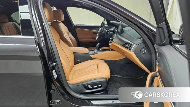 BMW 5 Series (G30) id 4682188 из Кореи 18