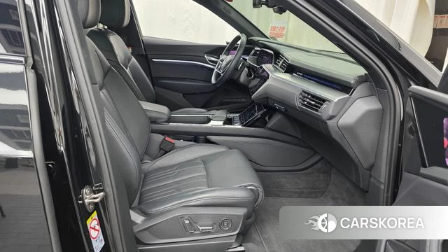 Audi e-Tron id 4585143 из Кореи 18