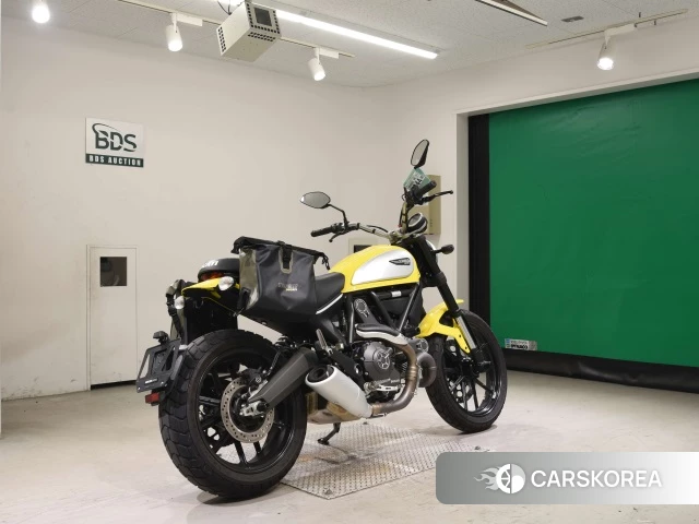Проданный Ducati SCRAMBLER ICON 2015 из Японии, фото 2