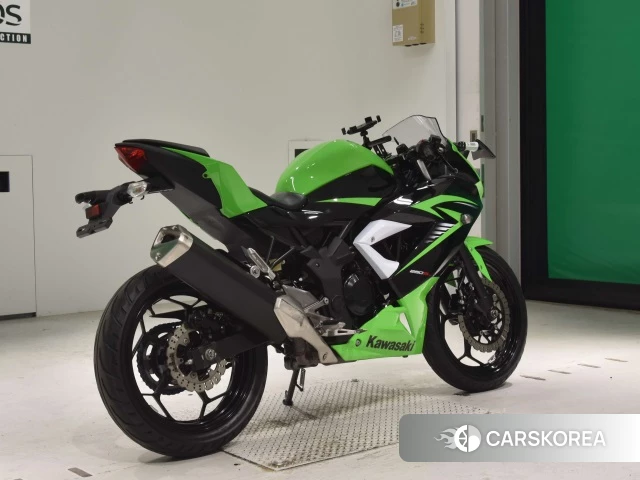 Проданный Kawasaki NINJA 250SL 2015 из Японии, фото 2