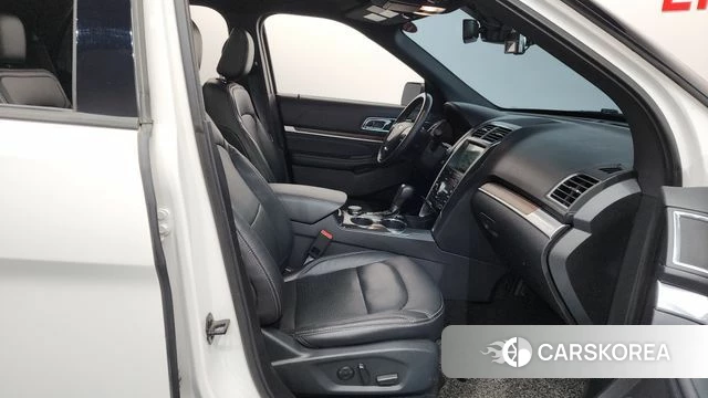 Ford Explorer id 4595556 из Кореи 18