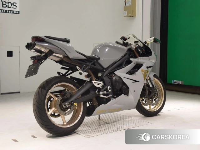 Проданный Triumph DAYTONA 675 2012 из Японии