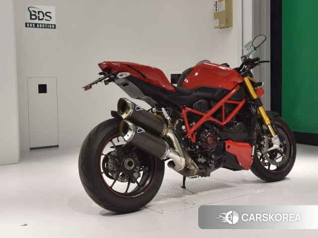 Проданный Ducati STREETFIGHTER 1098 S 2011 из Японии, фото 2
