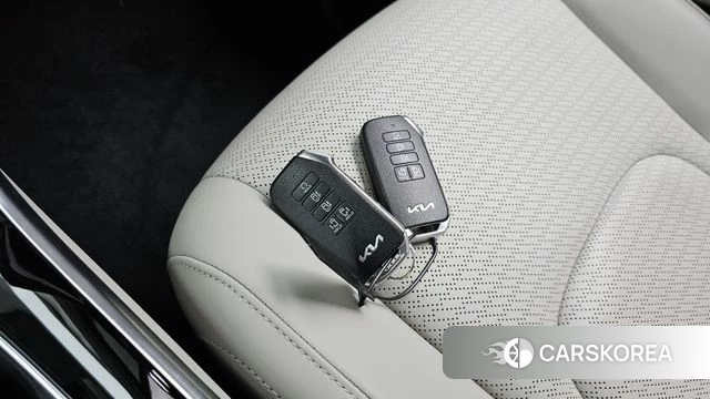 Kia Carnival 4th generation id 4443304 из Кореи 18
