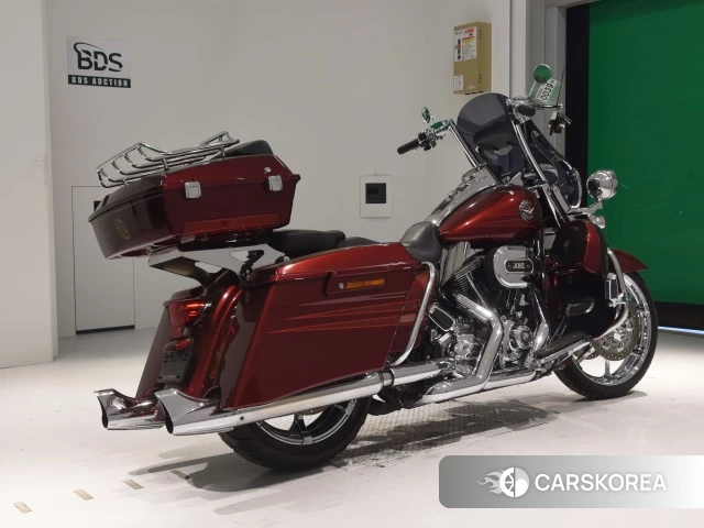 Проданный Harley-Davidson Road King Custom FLHRSE1800CVO 2013 из Японии, фото 2