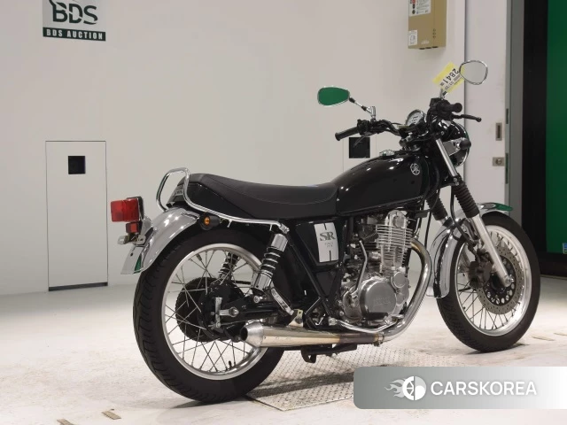 Проданный Yamaha SR400 id 4157172 из Японии