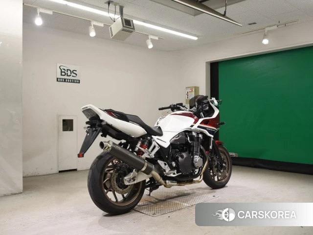 Проданный Honda CB1300SF BOLDOR 2020 из Японии, фото 2