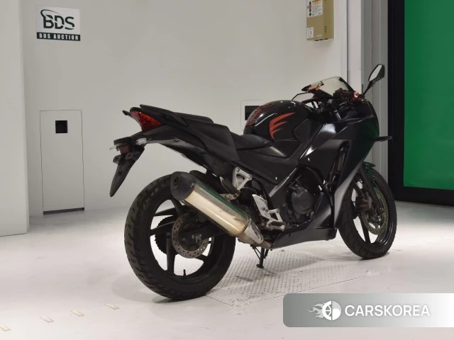 Проданный Honda CBR250R ABS 2015 из Японии, фото 2