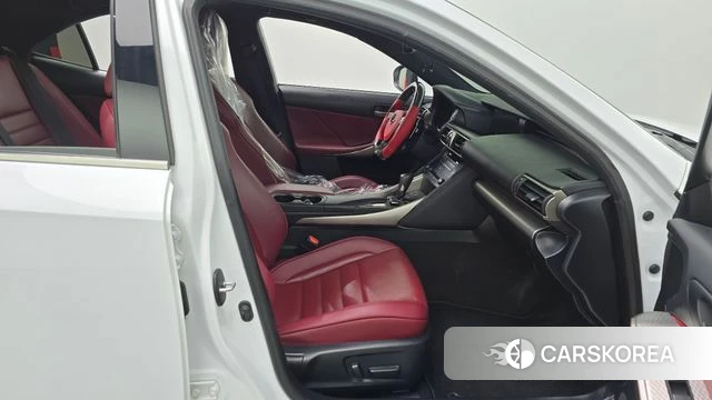 Lexus New IS300 id 4232770 из Кореи 18