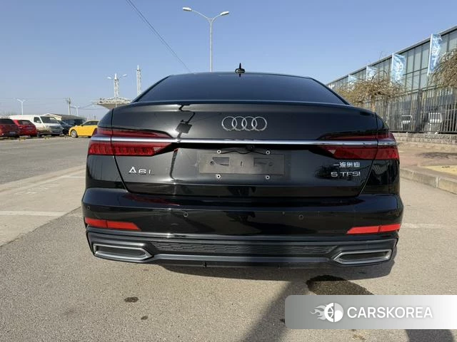 Audi A6L id 4276122 из Китая 18