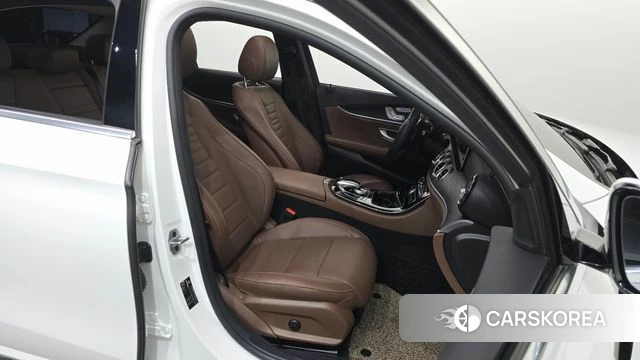 Mercedes-Benz E-Class W213 id 4402815 из Кореи 18