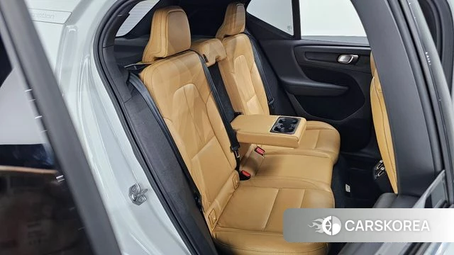 Volvo XC40 id 4269014 из Кореи 18