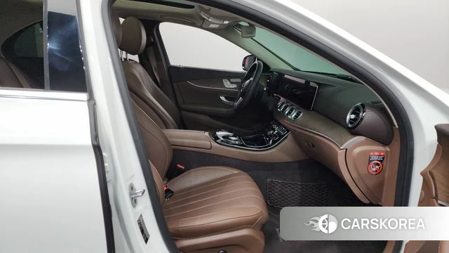 Mercedes-Benz E-Class W213 id 4310788 из Кореи 18