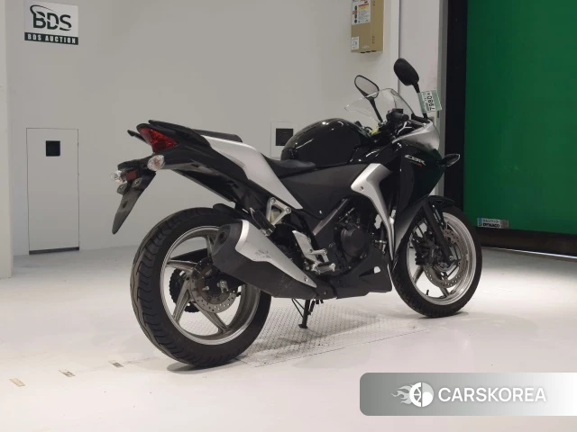 Проданный Honda CBR250R ABS 2011 из Японии, фото 2