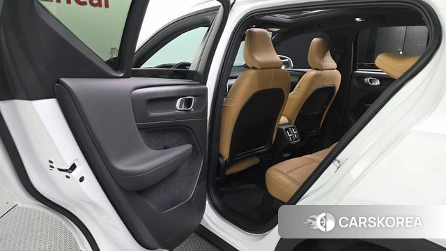 Volvo XC40 id 4464896 из Кореи 18