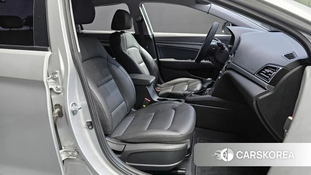 Hyundai Avante AD id 4417425 из Кореи 18