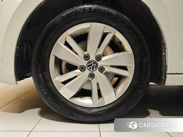 Volkswagen Polo id 4190386 из Китая 18