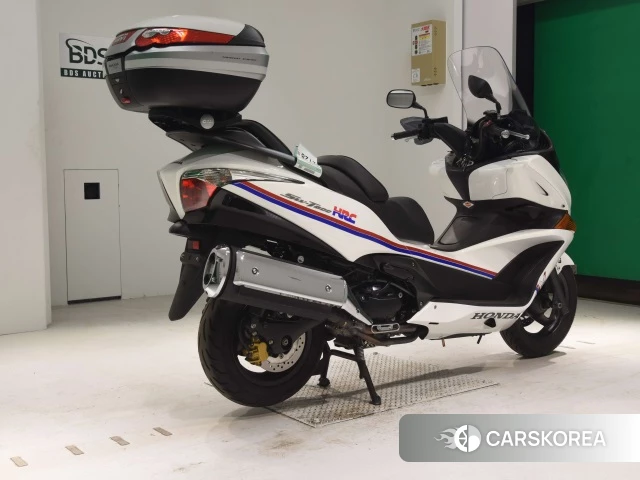 Проданный Honda SILVER WING 600 GT ABS 2021 из Японии, фото 2