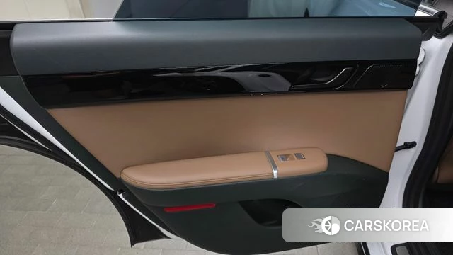 Hyundai Grandeur Hybrid (GN7) id 4640603 из Кореи 18