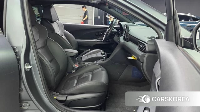 Hyundai Veloster (JS) id 4632914 из Кореи 18