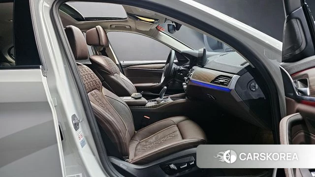 BMW 5 Series (G30) id 4194671 из Кореи 18