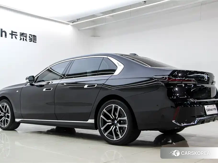 BMW 7 series id 4545761 из Китая 18