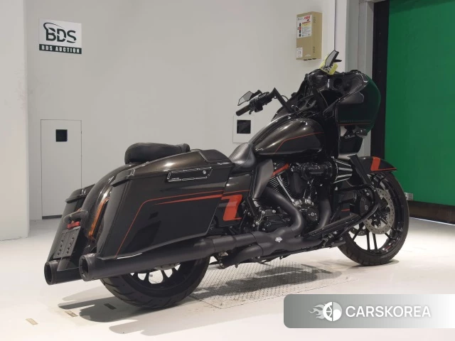 Проданный Harley-Davidson Road Glide FLTRXSE1920CVO 2018 из Японии, фото 2