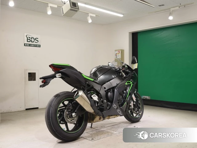 Проданный Kawasaki ZX-10R NINJA ABS 2020 из Японии, фото 2