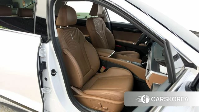 Hyundai Grandeur (GN7) id 4408655 из Кореи 18