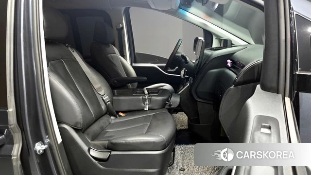 Hyundai Staria id 4185969 из Кореи 18