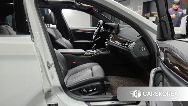 BMW 5 Series (G30) id 4224505 из Кореи 18