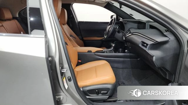 Lexus UX250h id 4632954 из Кореи 18