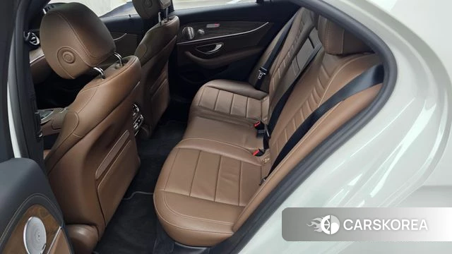 Mercedes-Benz E-Class W213 id 4470567 из Кореи 18