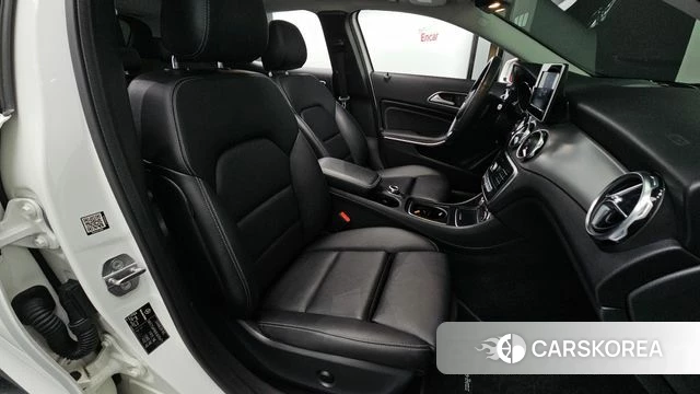 Mercedes-Benz GLA-Class X156 id 4371611 из Кореи 18