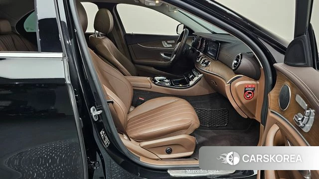 Mercedes-Benz E-Class W213 id 4581554 из Кореи 18